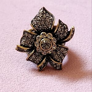 Heidi Daus Statement Ring Bronzetone Flower with Smokey Grey Crystals Sz 5.5